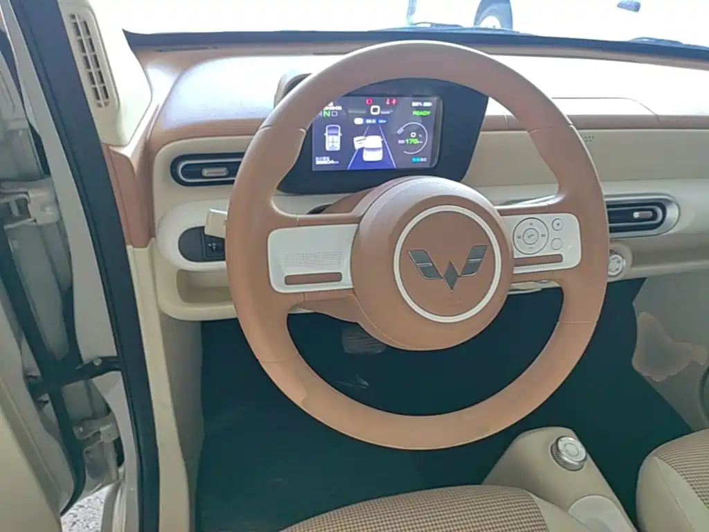 Wuling MINIEV — миниатюра 11