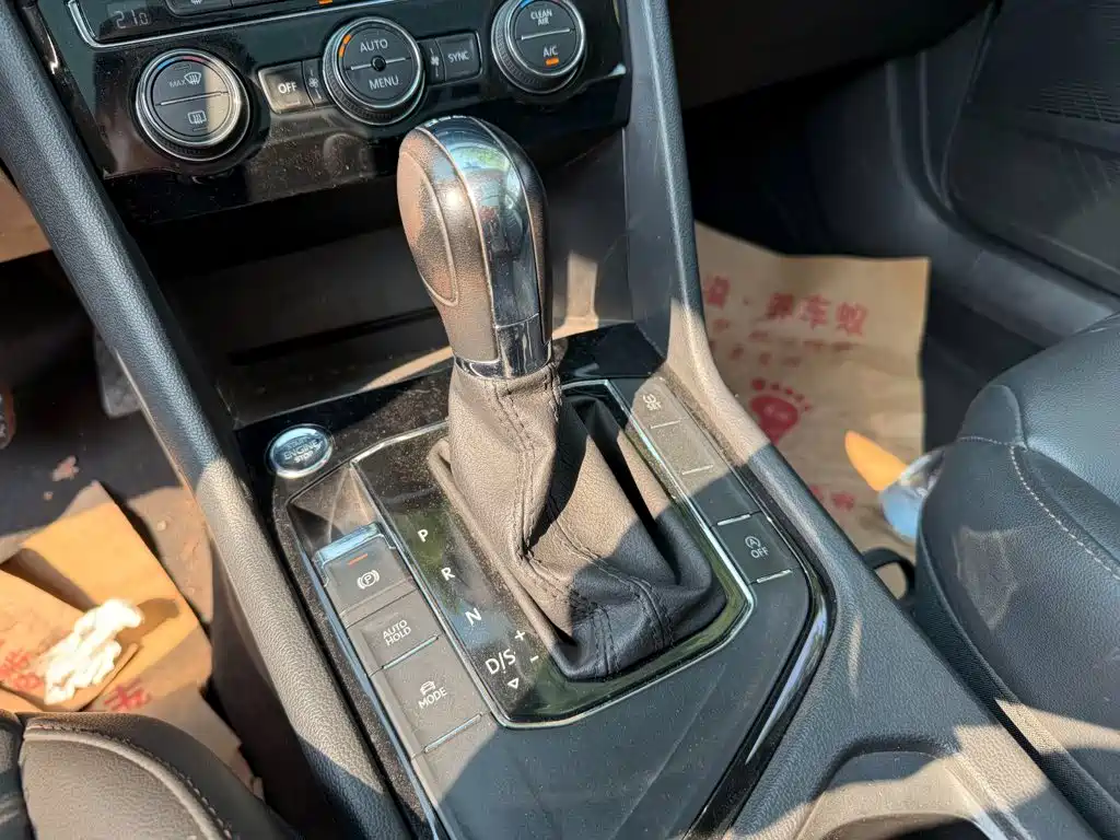 Volkswagen Tharu — миниатюра 9