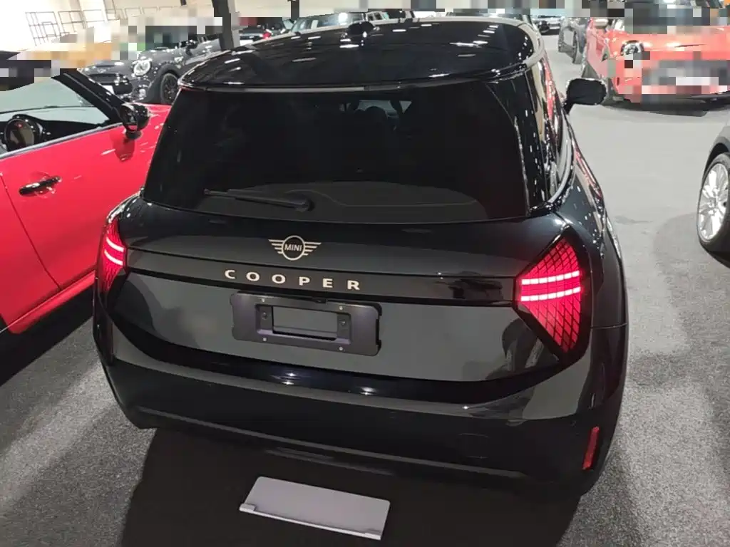 MINI MINI COOPER EV — миниатюра 6