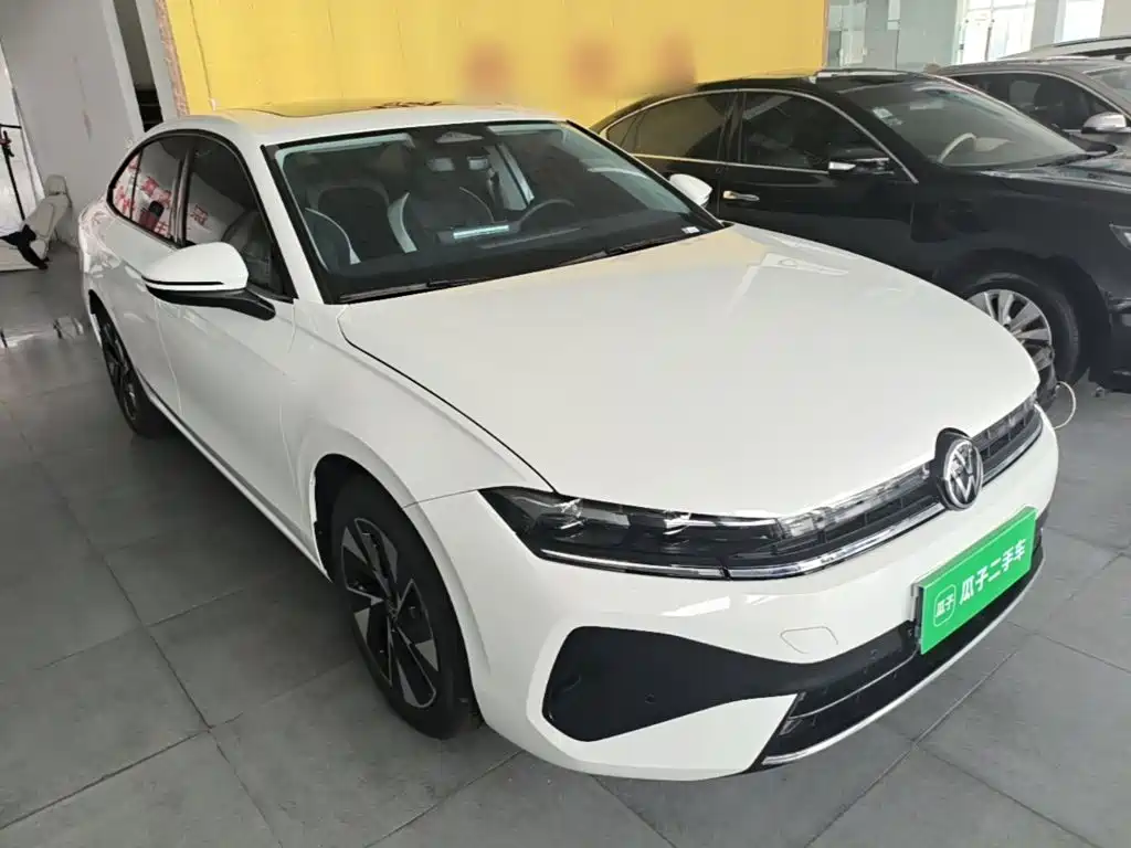 Volkswagen Sagitar — миниатюра 4