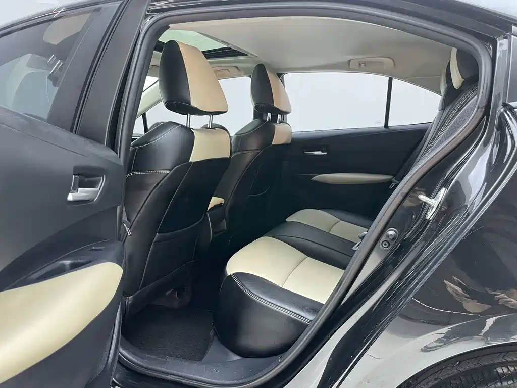 Toyota Corolla — миниатюра 18