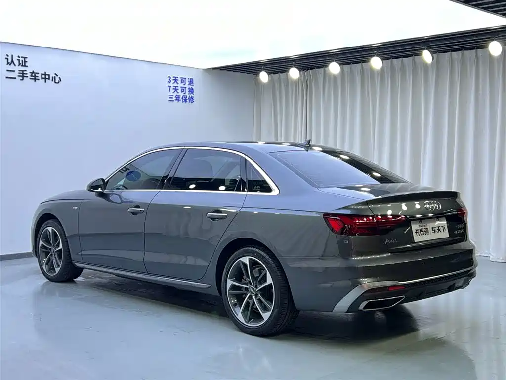 Audi A4L 2022 40 TFSI Fashion
