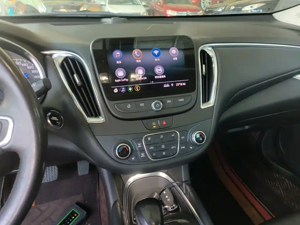 Chevrolet Malibu XL — миниатюра 13