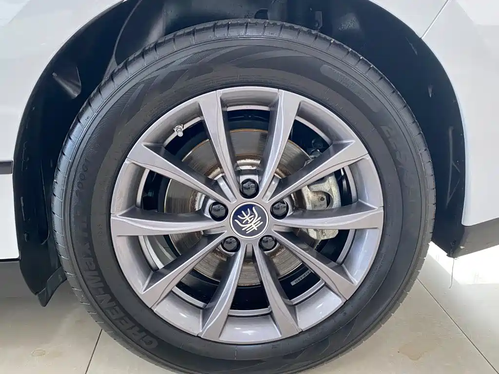 BYD Qin L — миниатюра 17