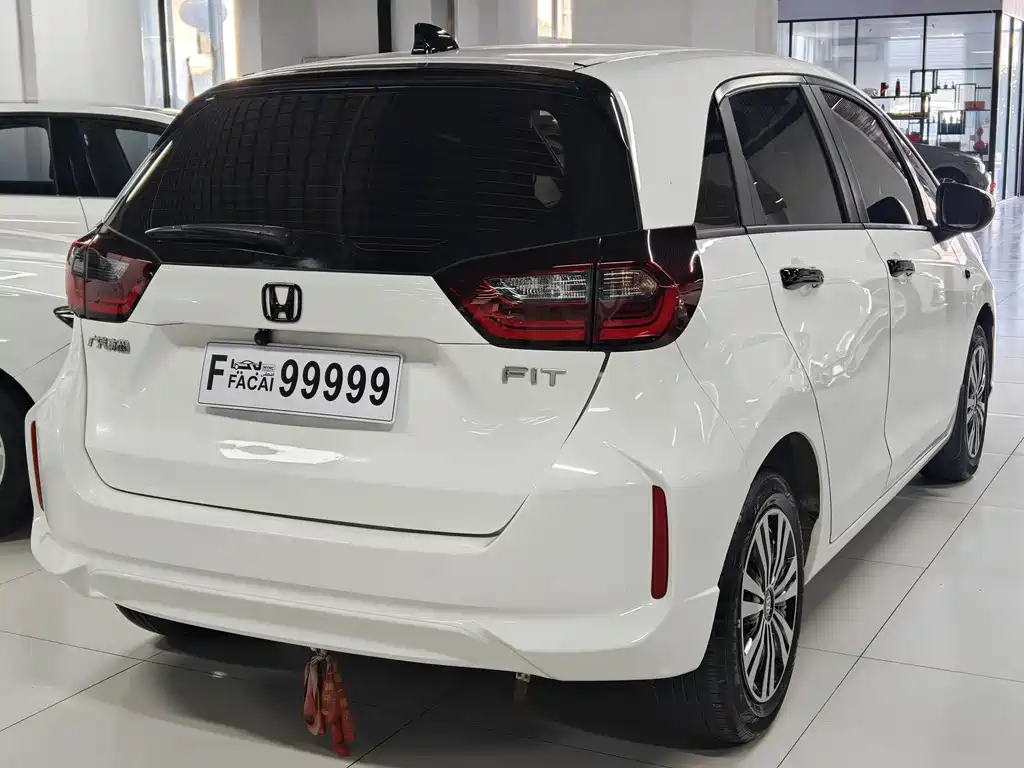 Honda Fit — миниатюра 3