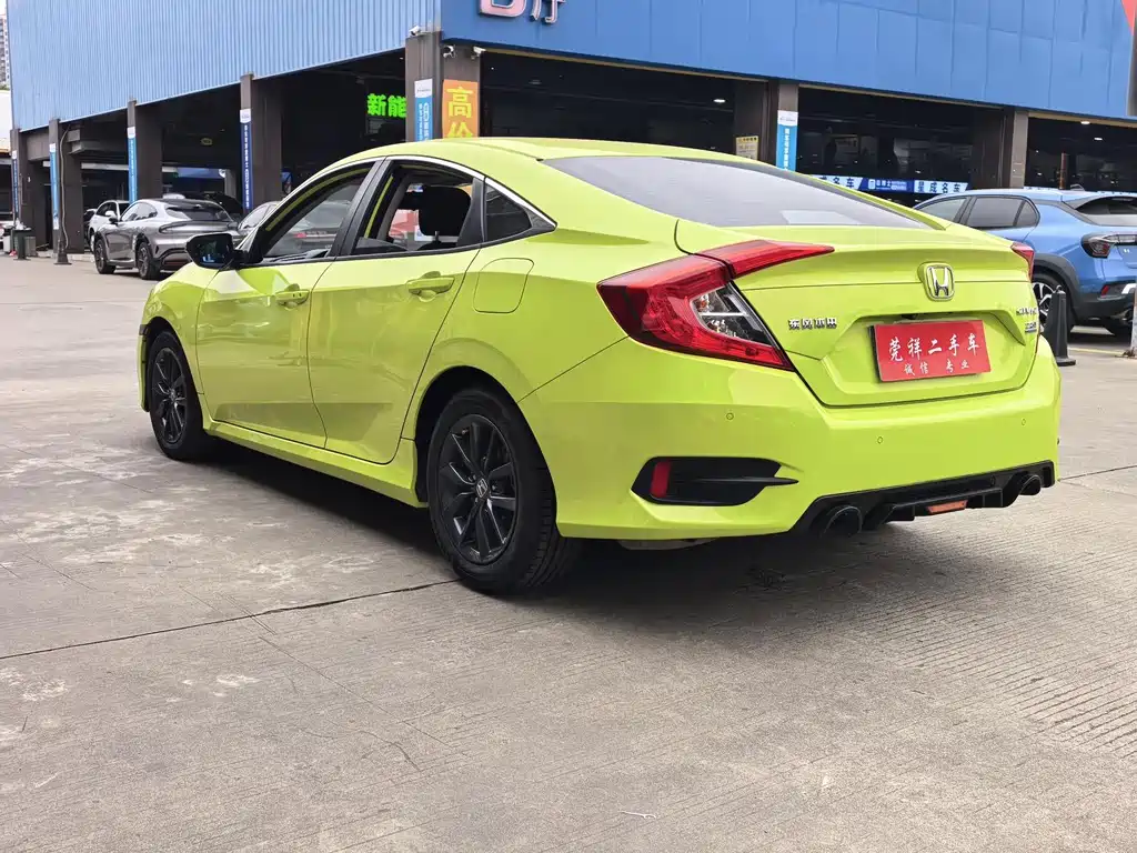 Honda Civic — миниатюра 18