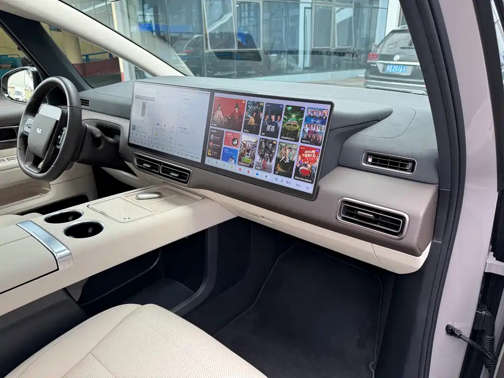 Li Auto Li MEGA — миниатюра 12