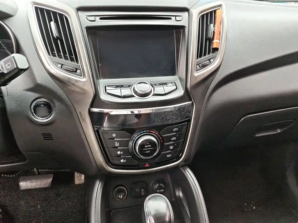 Changan CS75 — миниатюра 10