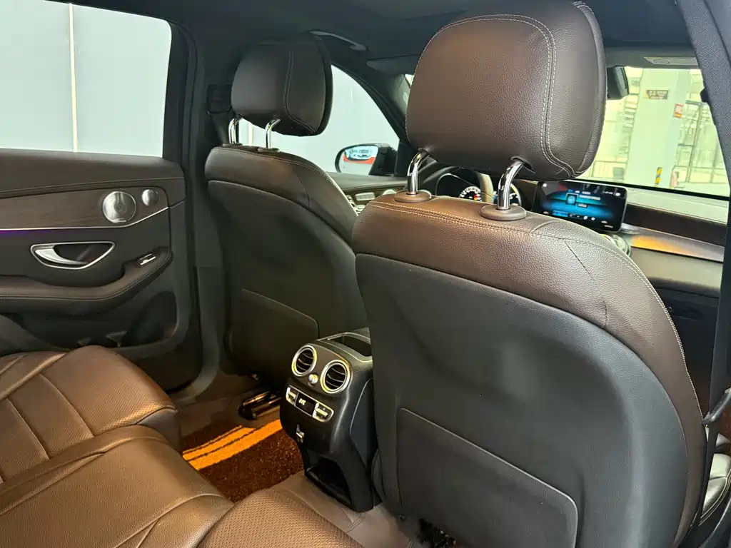 Mercedes-Benz GLC — миниатюра 10