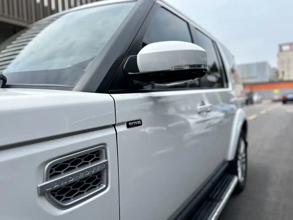 Land Rover Discovery — миниатюра 10