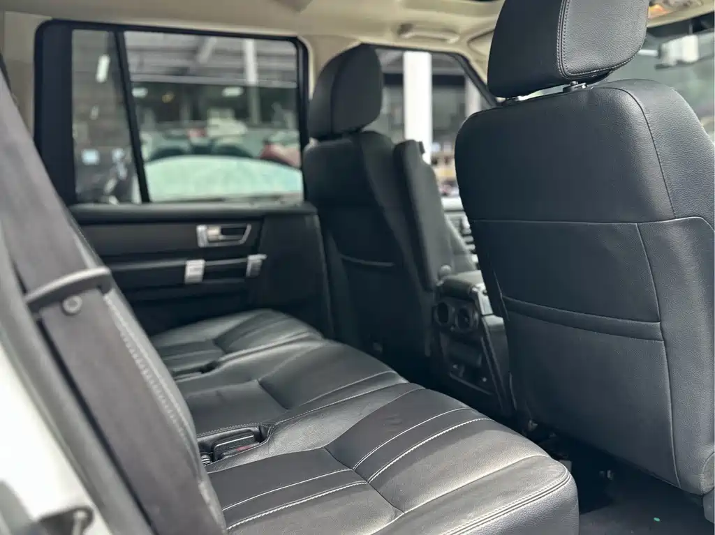Land Rover Discovery — миниатюра 28