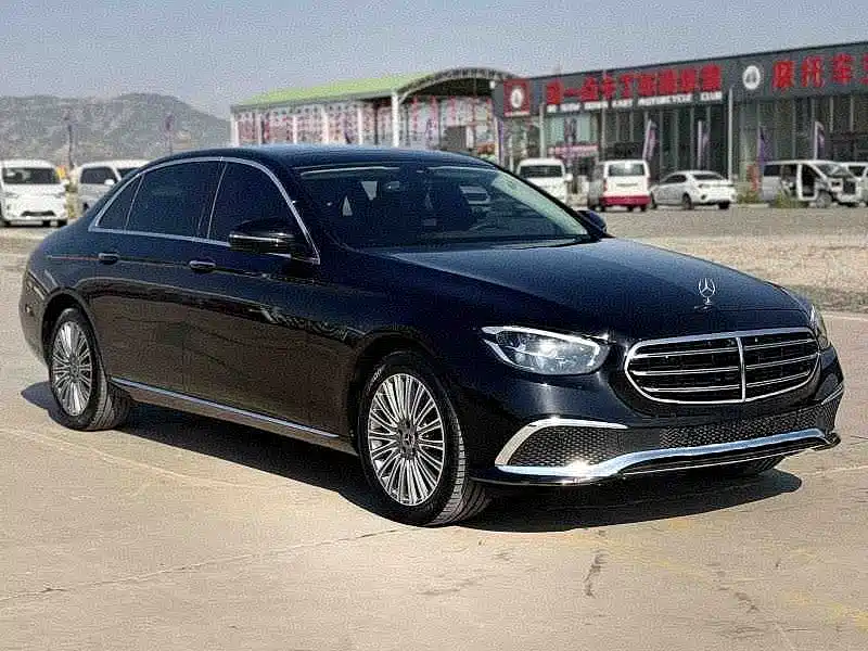 Mercedes-Benz E-Class — миниатюра 3
