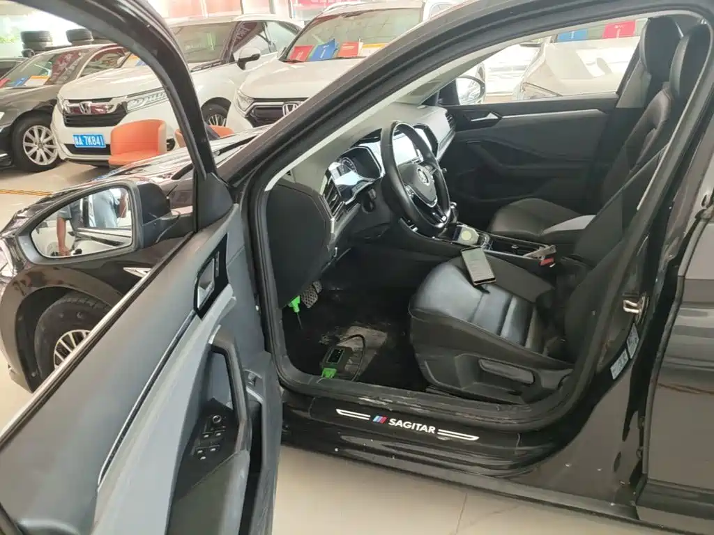 Volkswagen Sagitar — миниатюра 16