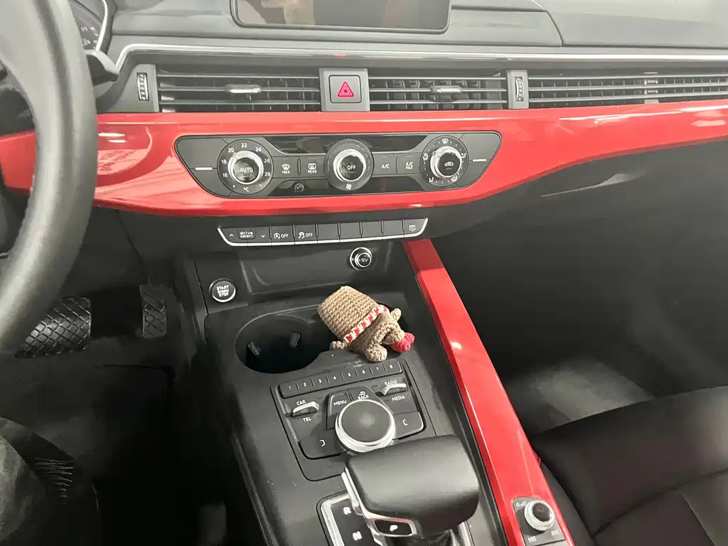 Audi A4L — миниатюра 6
