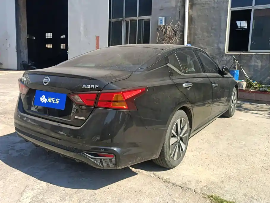 Nissan Teana — миниатюра 3