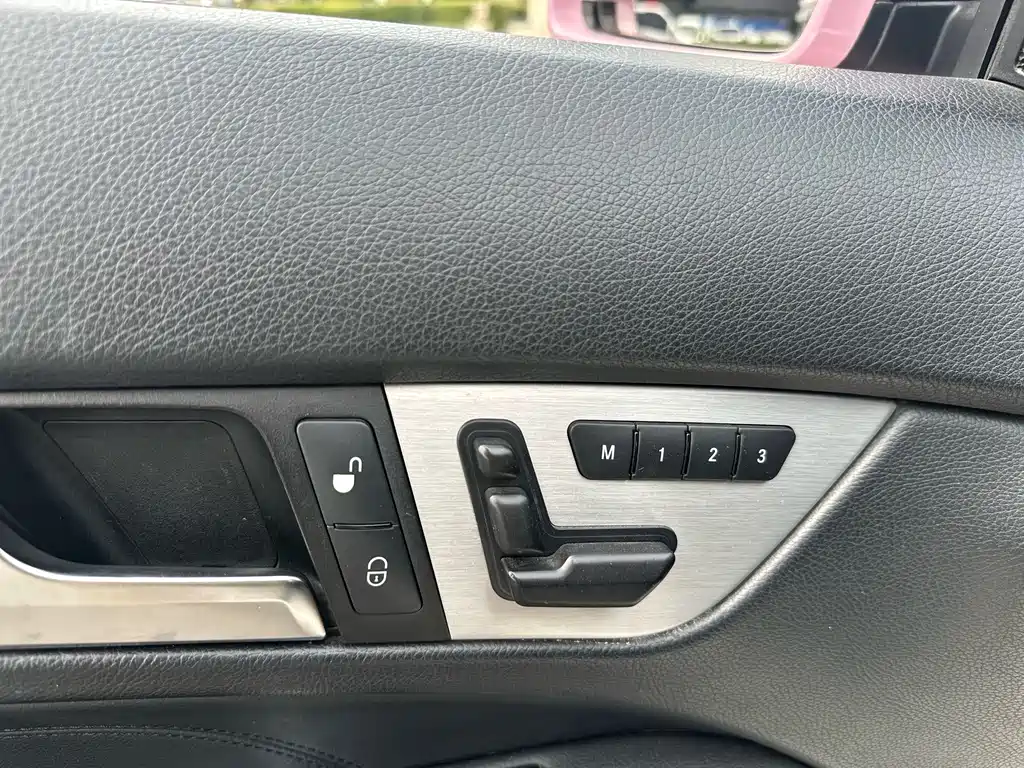 Mercedes-Benz C-Class (Import) — миниатюра 7
