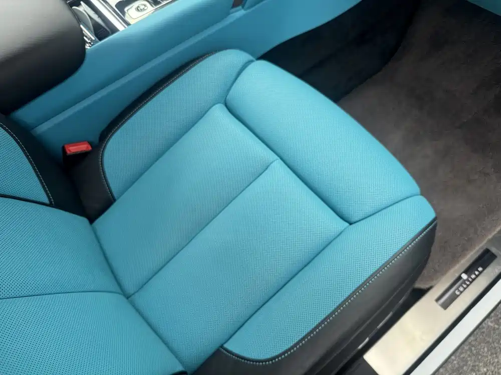 Rolls-Royce Cullinan — миниатюра 10