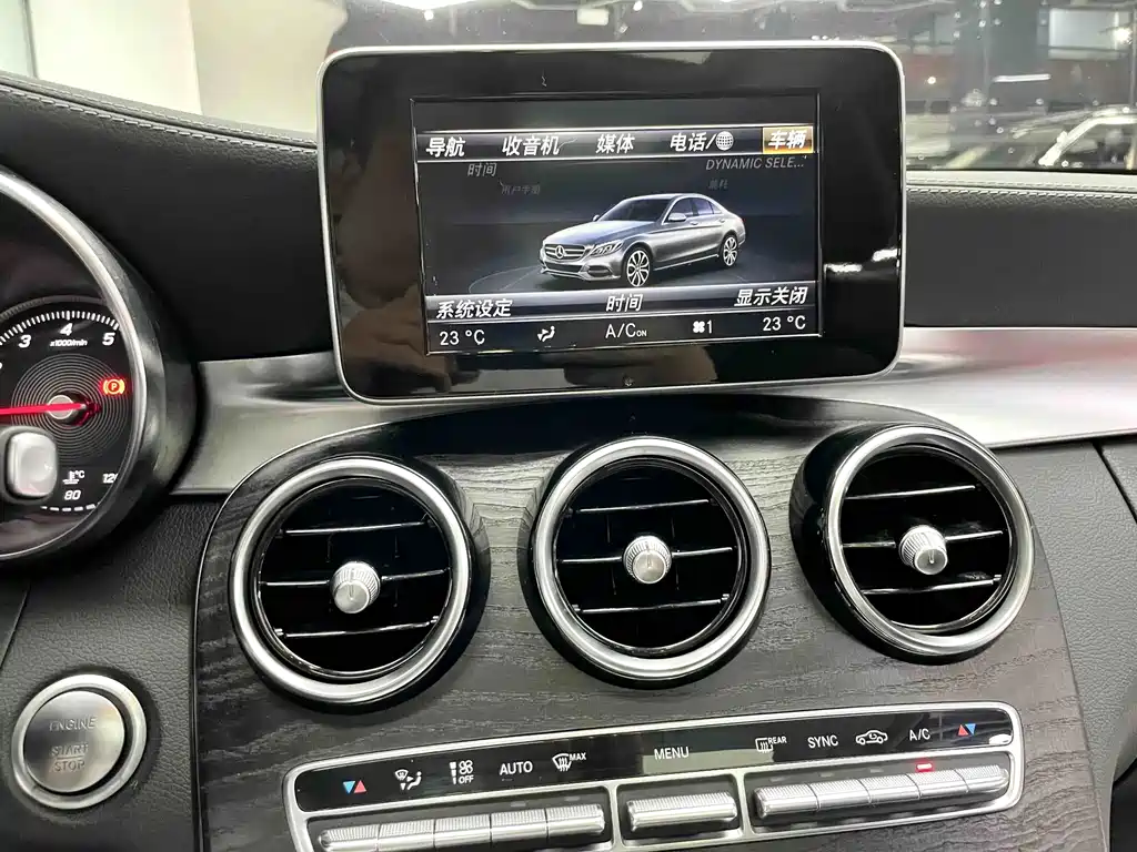 Mercedes-Benz C-Class — миниатюра 16