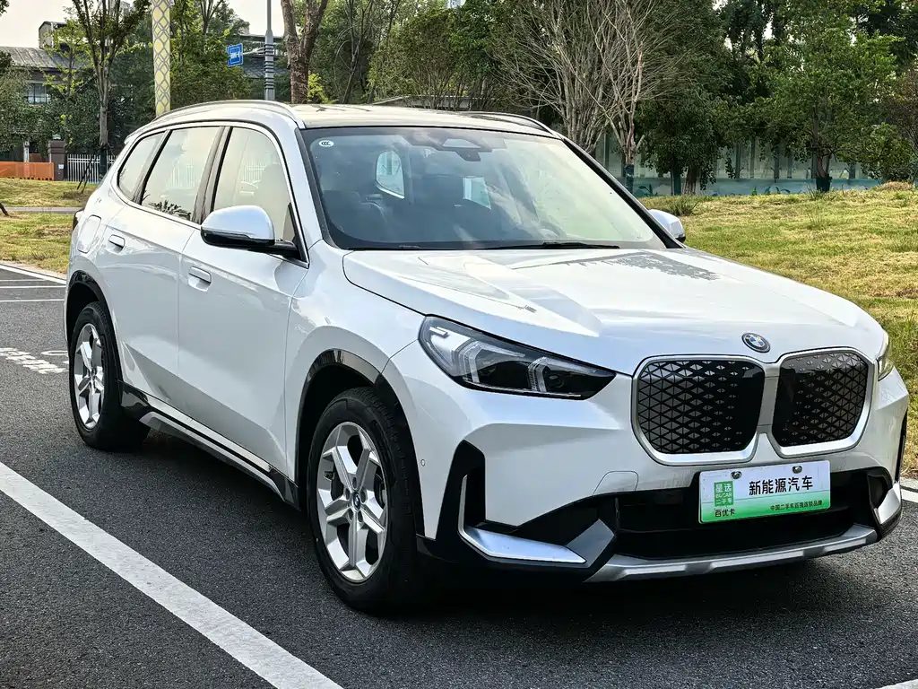 BMW iX1 — миниатюра 3