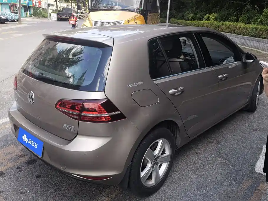 Volkswagen Golf — миниатюра 3