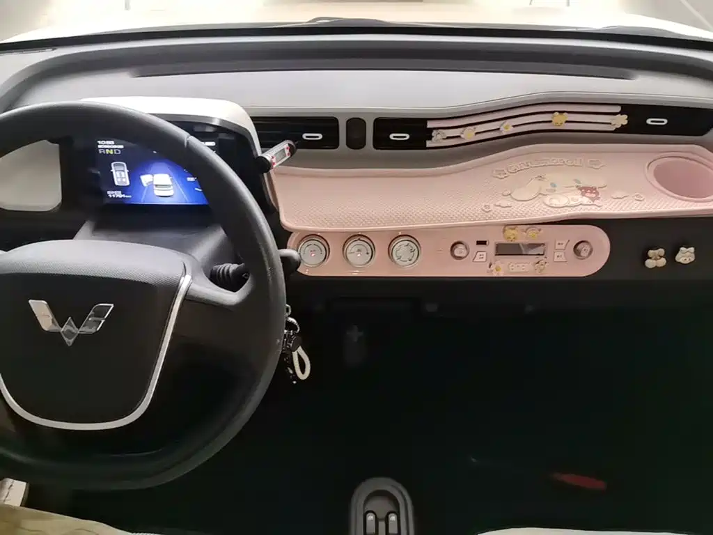 Wuling MINIEV — миниатюра 10