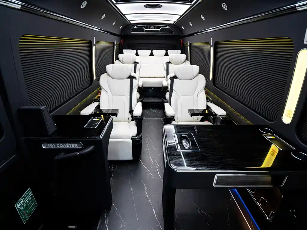 Toyota Coaster 2019 4.0L MT