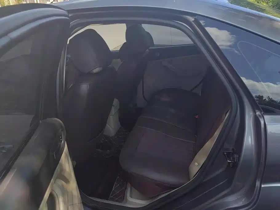 Ford Focus — миниатюра 11
