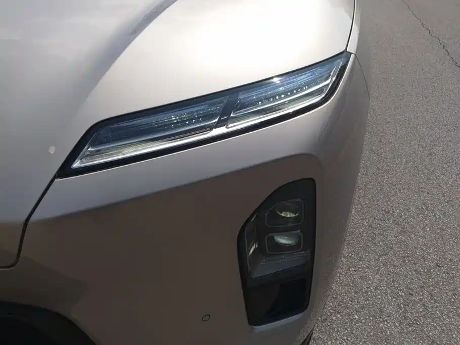 NIO ES8 — миниатюра 5