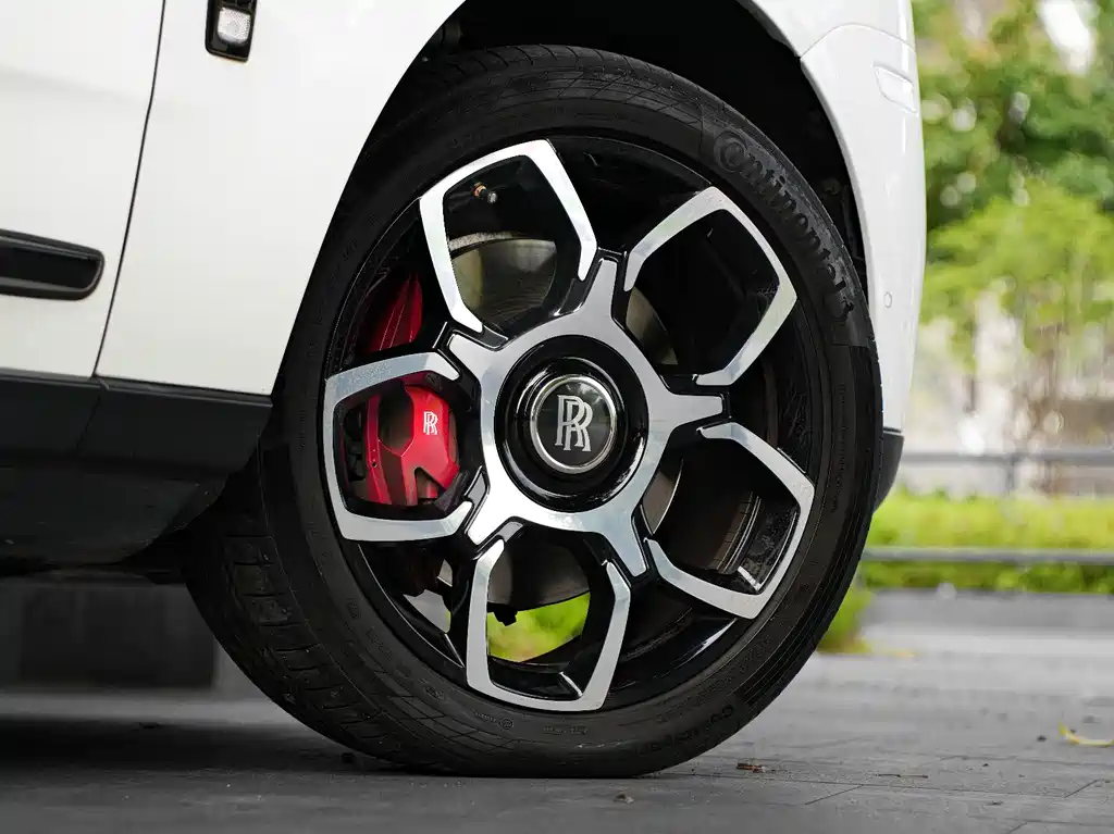 Rolls-Royce Cullinan 2022 Black Badge