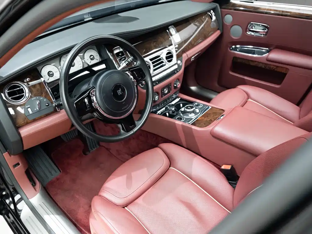 Rolls-Royce Ghost — миниатюра 7