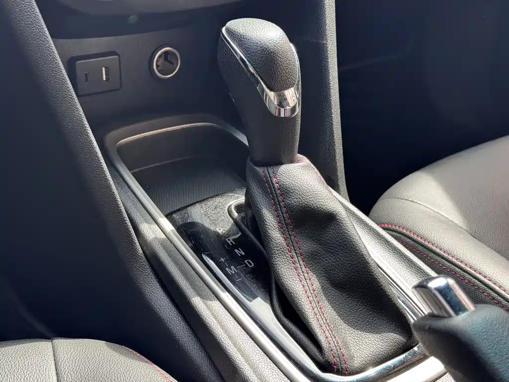 Chevrolet Monza — миниатюра 10