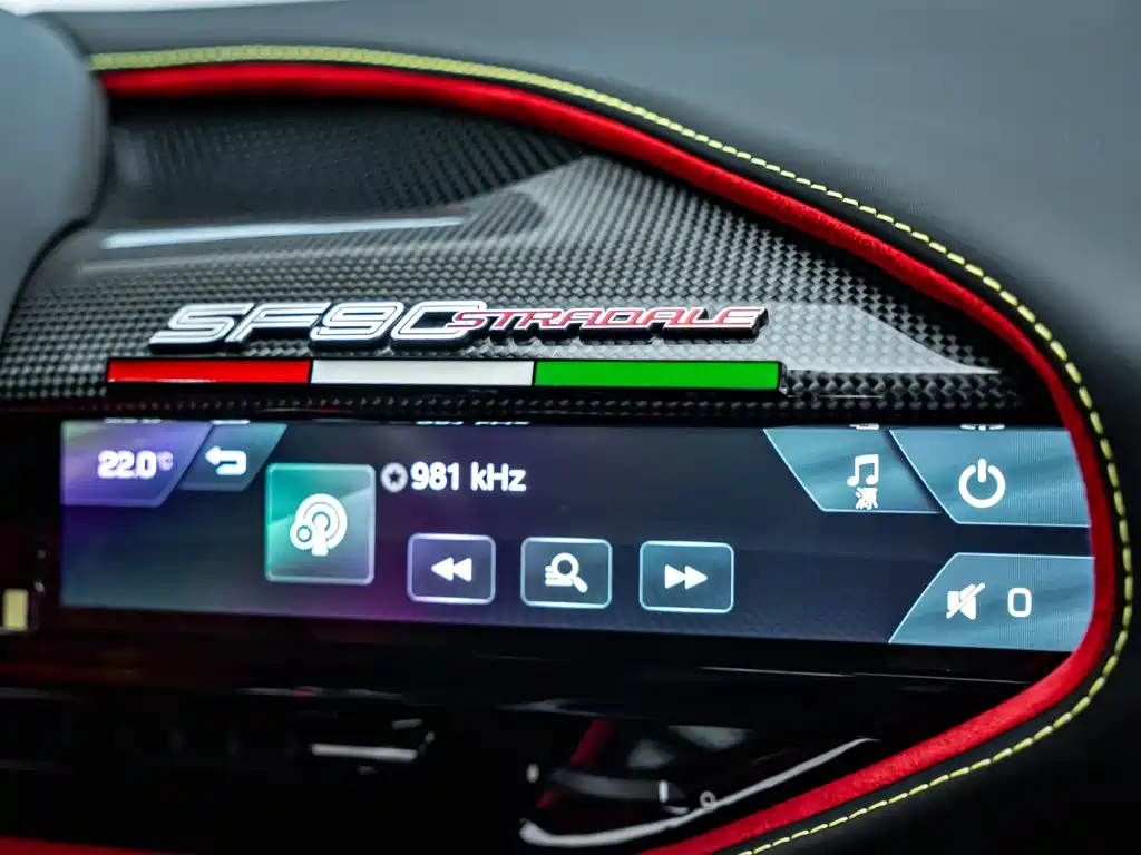 Ferrari SF90 — миниатюра 9