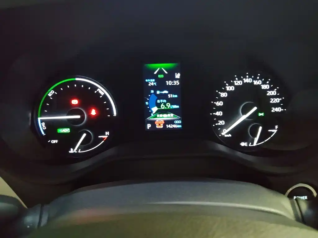 Toyota Sienna — миниатюра 12
