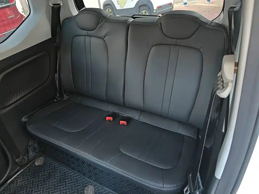 Wuling MINIEV — миниатюра 17