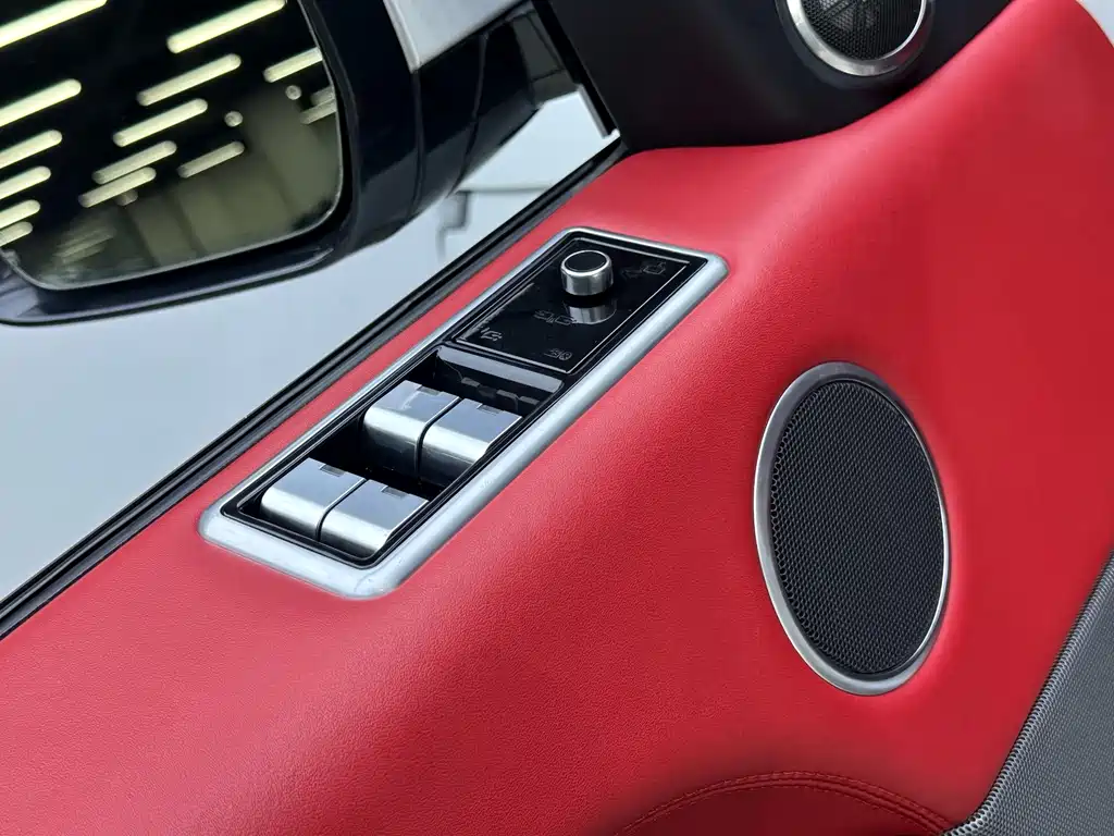 Land Rover Sport — миниатюра 9