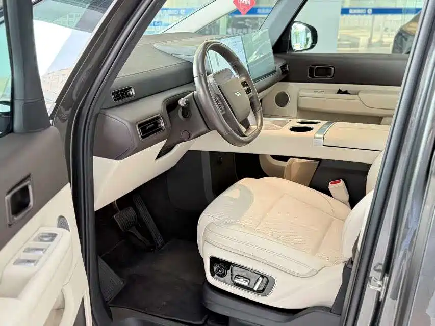 Li Auto Li MEGA — миниатюра 4