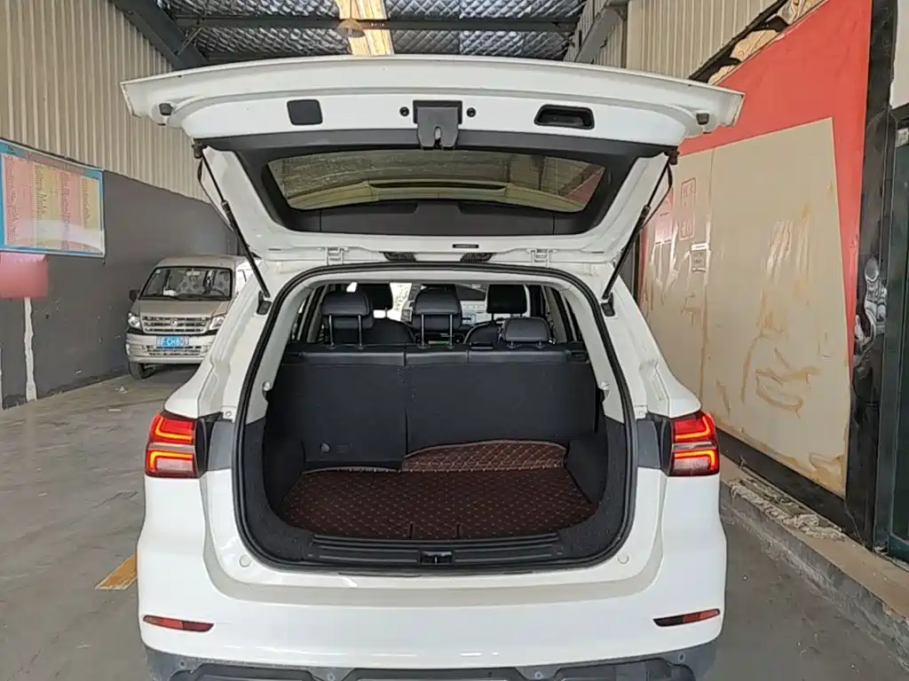Roewe RX5 — миниатюра 19