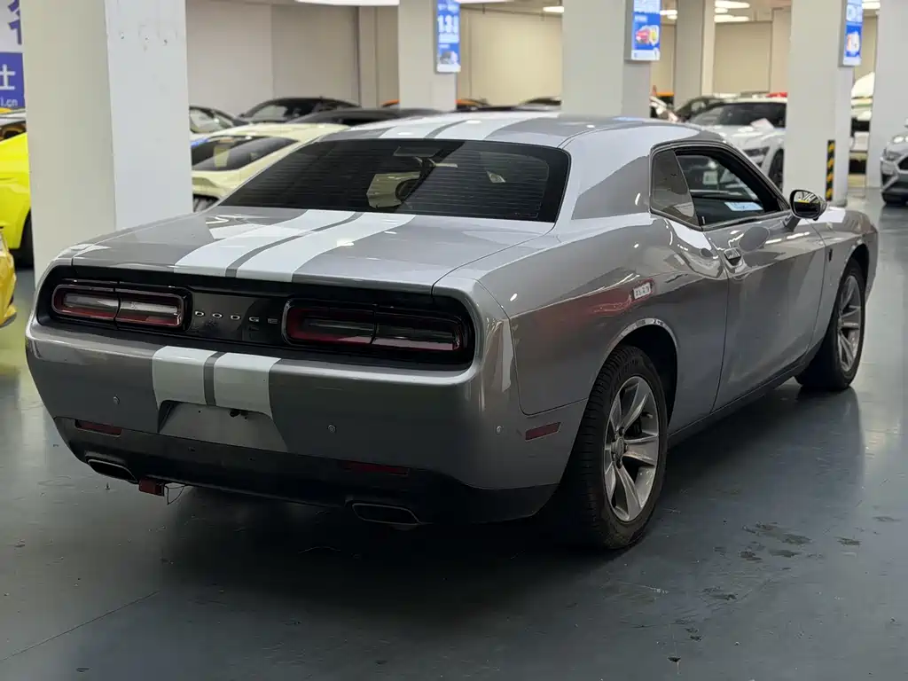 Dodge Challenger 2019 3.6L AT
