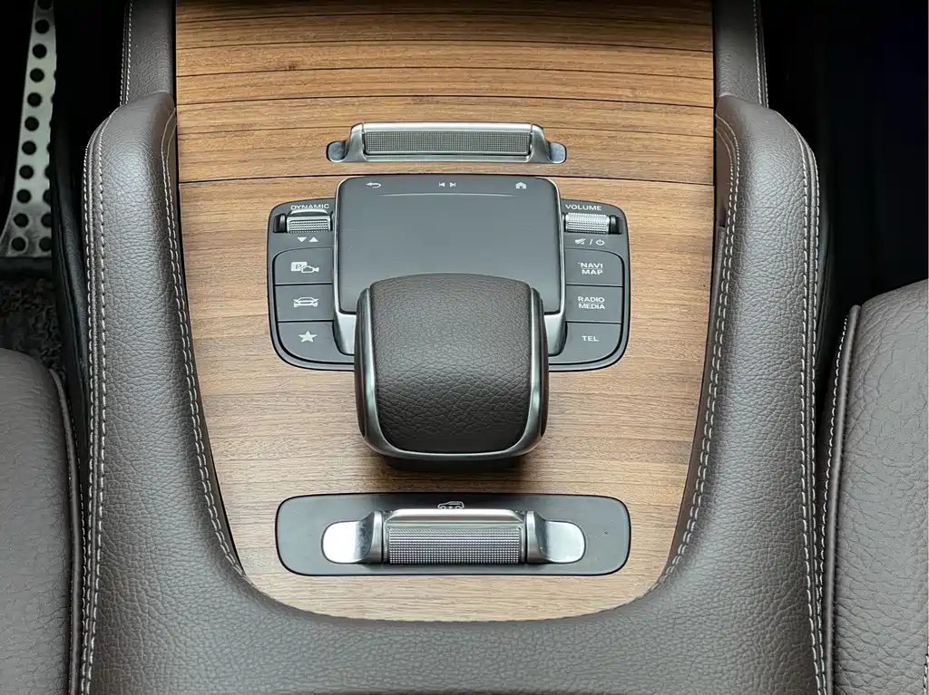 Mercedes-Benz GLS — миниатюра 16