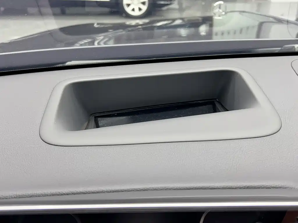 Mercedes-Benz S-Class — миниатюра 18