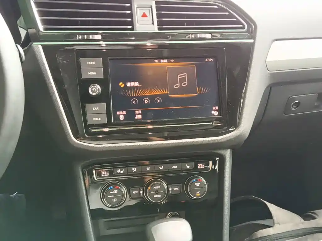 Volkswagen Tiguan L — миниатюра 13