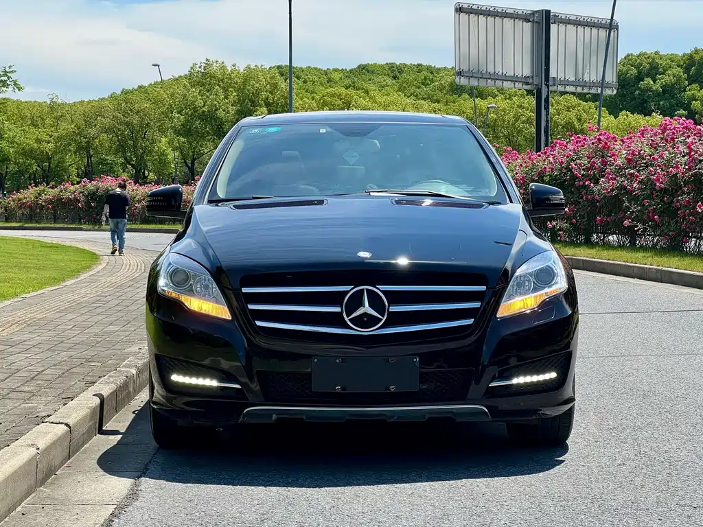Mercedes-Benz R-Class — миниатюра 2
