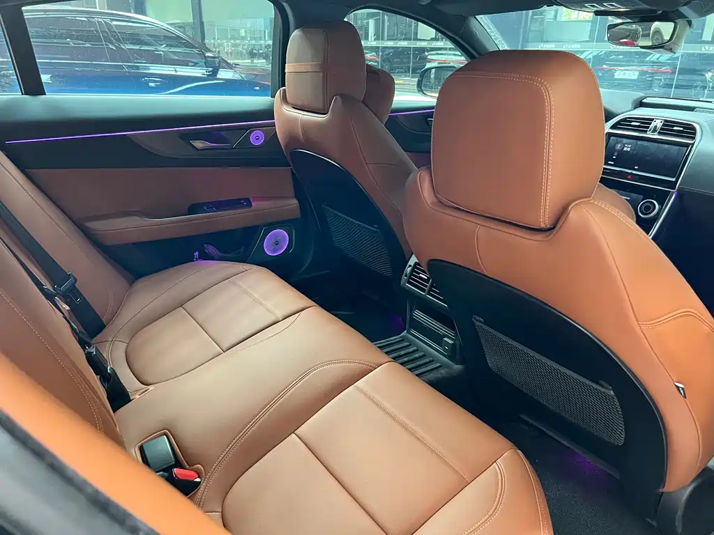 Jaguar XEL — миниатюра 10