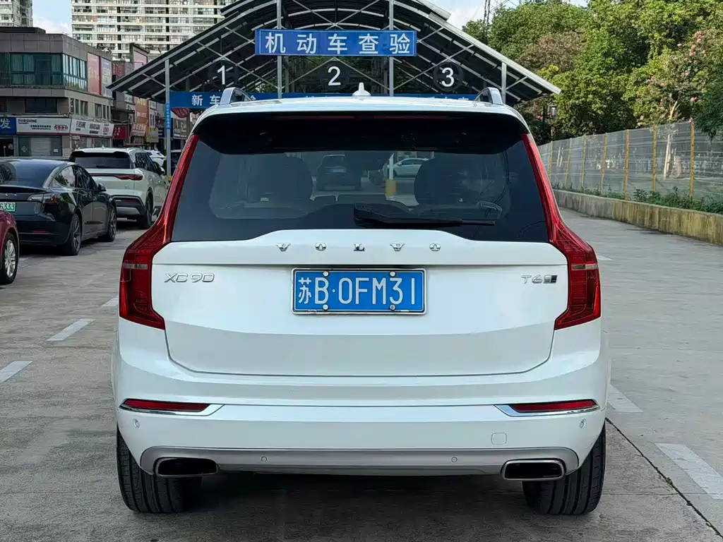 Volvo XC90 — миниатюра 3