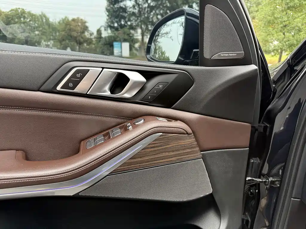 BMW X5 — миниатюра 14