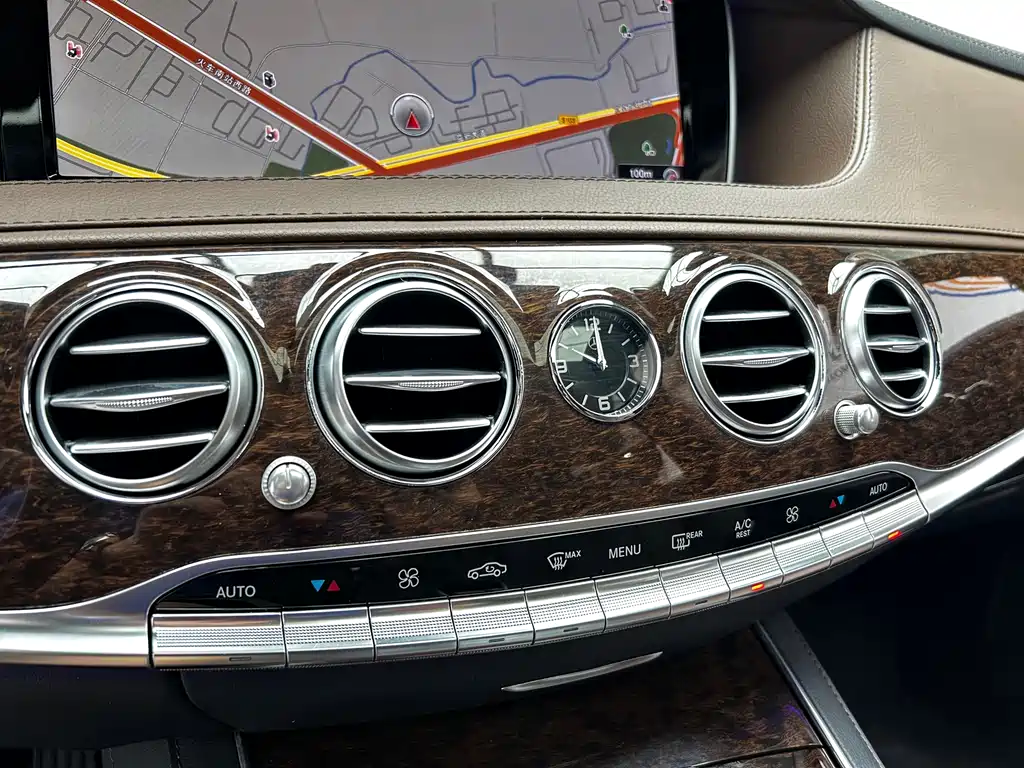 Mercedes-Benz S-Class — миниатюра 13