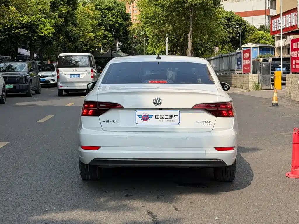 Volkswagen Sagitar — миниатюра 5