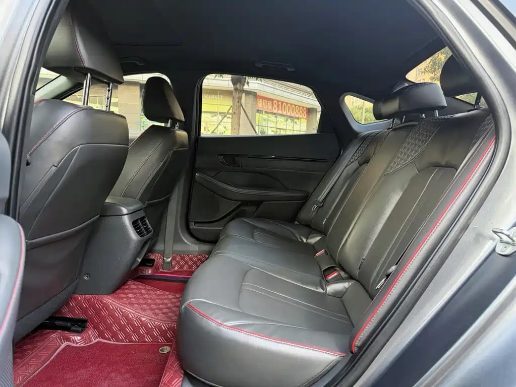 Hyundai Sonata — миниатюра 6