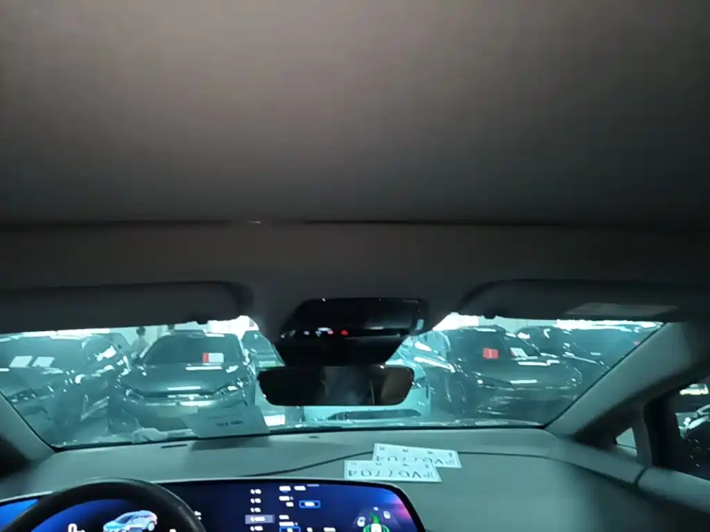 Cadillac IQ — миниатюра 18