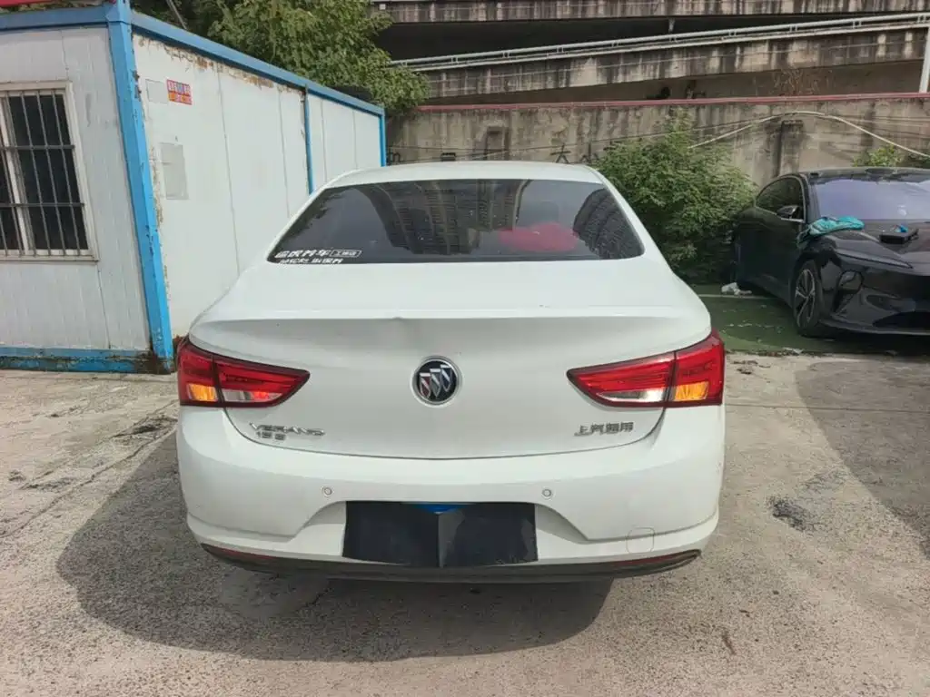 Buick Verano — миниатюра 6